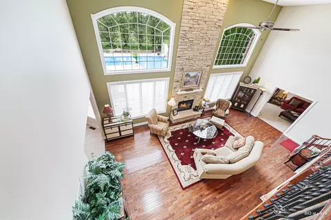 Living - 21359 Saddle Ln, Mokena, IL 60448 photo 5 of 7