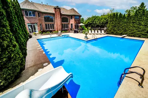 Exterior - 21359 Saddle Ln, Mokena, IL 60448 photo 7 of 10