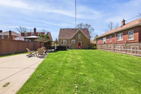 Exterior - 126 Northgate Rd, Riverside, IL 60546 photo 2 of 4