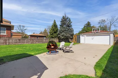 Exterior - 126 Northgate Rd, Riverside, IL 60546 photo 4 of 4