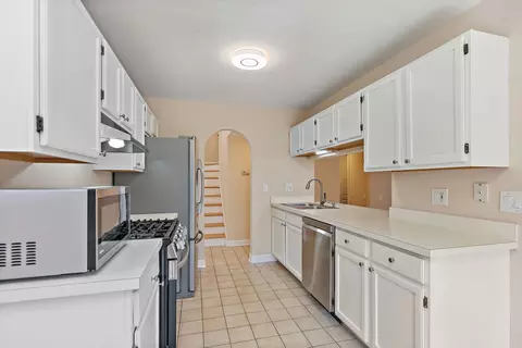 Kitchen - 1415 Diamond Dr, Hoffman Estates, IL 60192 photo 3 of 3