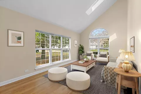 Living - 1415 Diamond Dr, Hoffman Estates, IL 60192 photo 1 of 4
