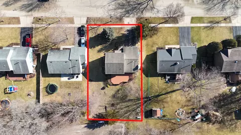 View/Area - 1580 Riverwood Dr, Algonquin, IL 60102 photo 3 of 4