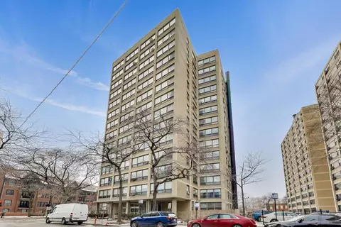 5050 S East End Ave #3B, Chicago, IL 60615