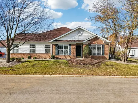 13322 S Bayberry Ln, Plainfield, IL 60544