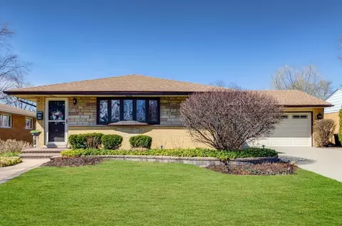 656 Jon Ln, Des Plaines, IL 60016