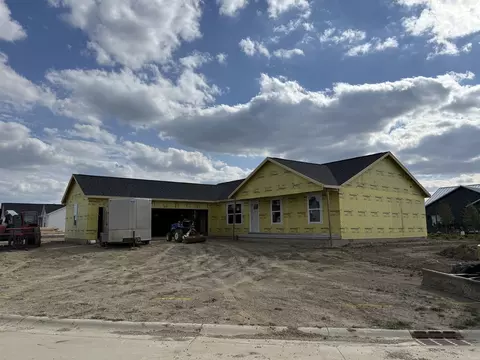 407 Jerin Dr, Fisher, IL 61843