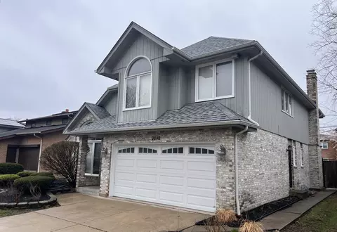 Exterior - 9848 S Beverly Ave, Chicago, IL 60643 photo 9 of 11