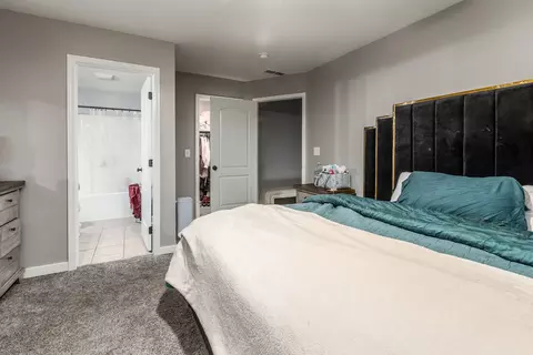 Bedroom - 1925 Hamilton St, Murphysboro, IL 62966 photo 2 of 4
