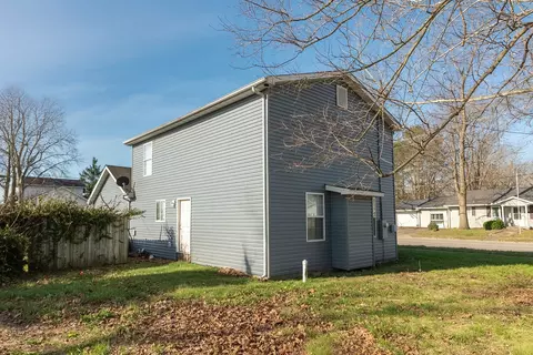 Exterior - 1925 Hamilton St, Murphysboro, IL 62966 photo 4 of 5
