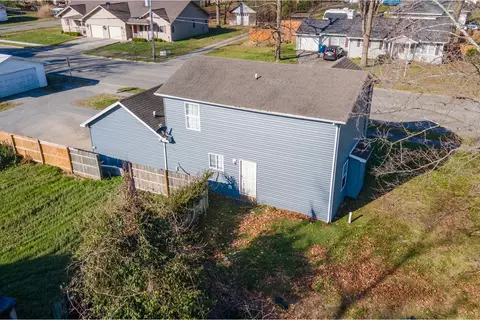 View/Area - 1925 Hamilton St, Murphysboro, IL 62966 photo 5 of 6