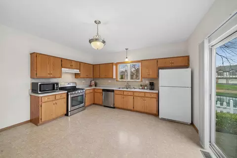 Kitchen - 2216 Olde Mill Rd, Plainfield, IL 60586 photo 1 of 1