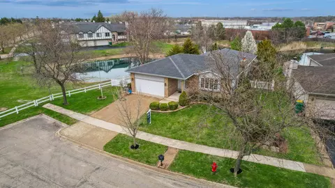 View/Area - 2216 Olde Mill Rd, Plainfield, IL 60586 photo 1 of 5