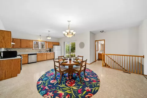 Dining - 2216 Olde Mill Rd, Plainfield, IL 60586 photo 2 of 3