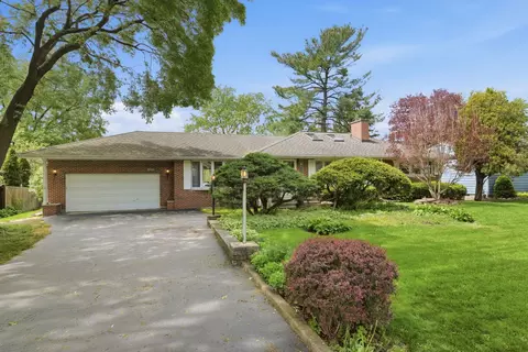 3934 Elm St, Downers Grove, IL 60515