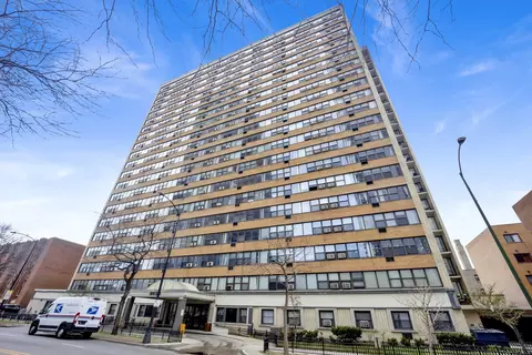 6030 N Sheridan Rd #1307, Chicago, IL 60660