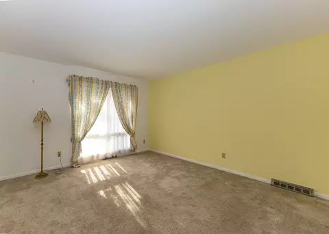 Living - 3409 52nd St, Moline, IL 61265 photo 3 of 3