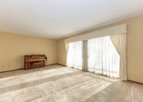 Living - 3409 52nd St, Moline, IL 61265 photo 1 of 3