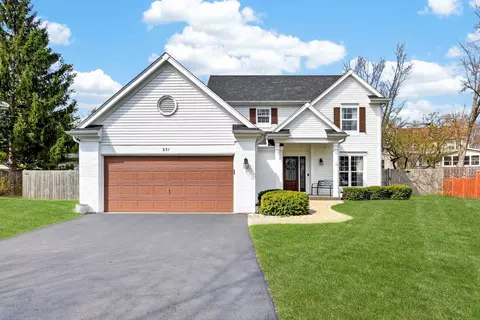 231 Lenox Ct, Grayslake, IL 60030