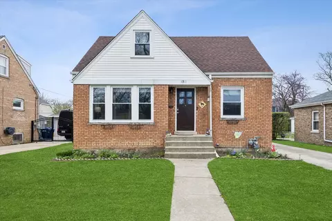 1511 Kemman Ave, La Grange Park, IL 60526