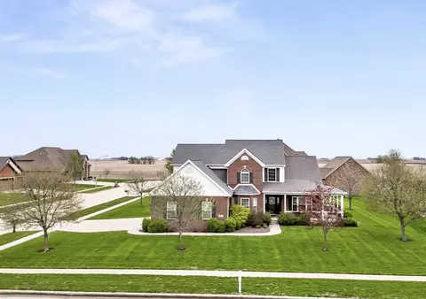 2213 Tyler Trl, Bloomington, IL 61704