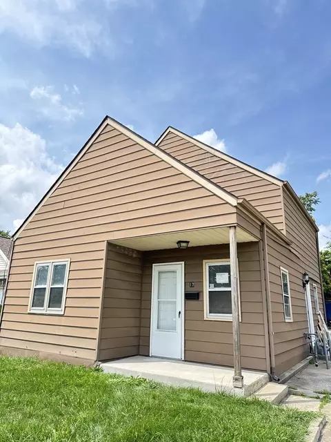 17 W 30th Pl, Steger, IL 60475