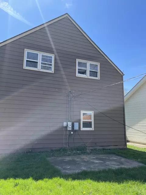 Exterior - 17 W 30th Pl, Steger, IL 60475 photo 4 of 5