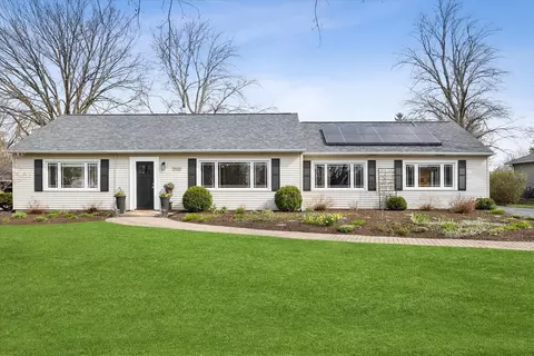 2000 W 55th Pl, La Grange Highlands, IL 60525