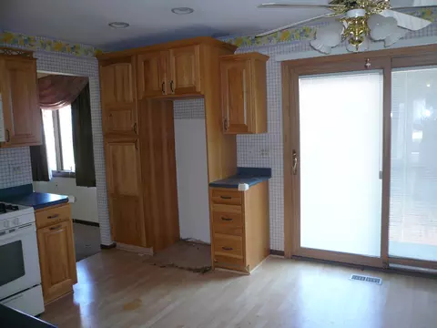 Kitchen - Undisclosed, Midlothian, IL 60445 photo 2 of 2