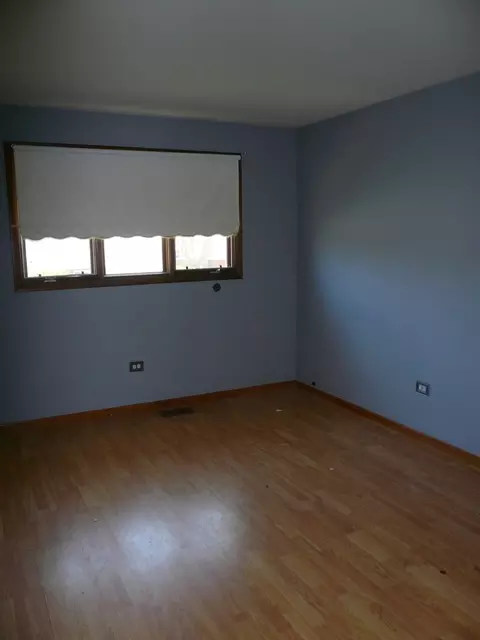 Bedroom - Undisclosed, Midlothian, IL 60445 photo 3 of 5