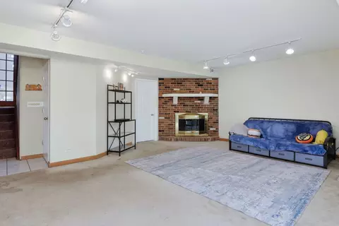 Living - 1170 Lancaster Ct, Hoffman Estates, IL 60195 photo 7 of 7