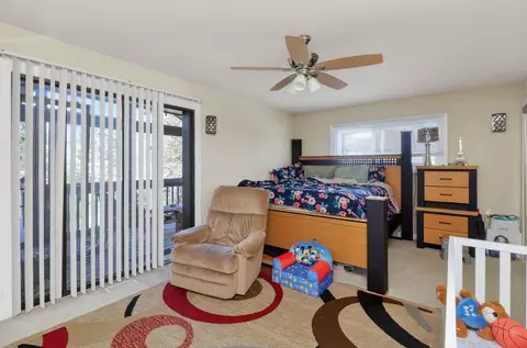 Bedroom - 1170 Lancaster Ct, Hoffman Estates, IL 60195 photo 1 of 4
