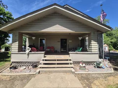 1201 Fairview Rd, Rosiclare, IL 62982