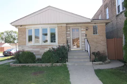3759 N Pioneer Ave, Chicago, IL 60634