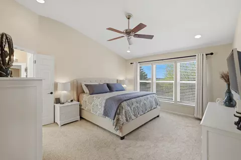 Bedroom - 6 Reedsworth Ct, Algonquin, IL 60102 photo 1 of 4
