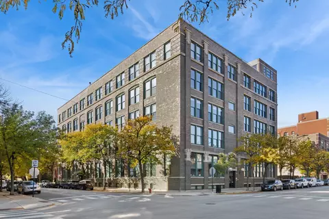 1327 W Washington Blvd #105, Chicago, IL 60607