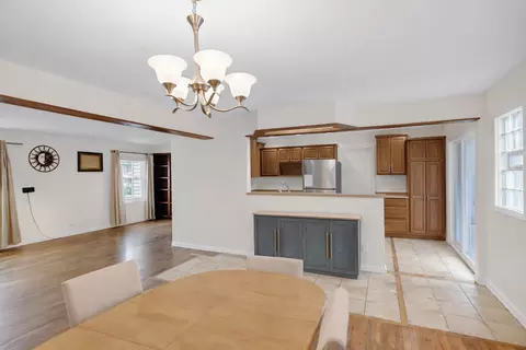 Other - 705 Cumberland St, Hoffman Estates, IL 60169 photo 3 of 5