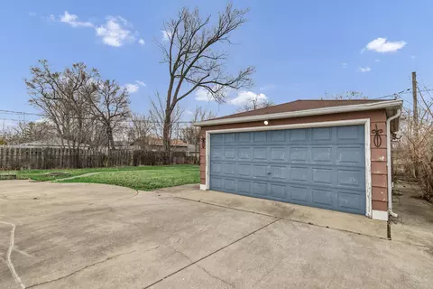 Other - 705 Cumberland St, Hoffman Estates, IL 60169 photo 2 of 5