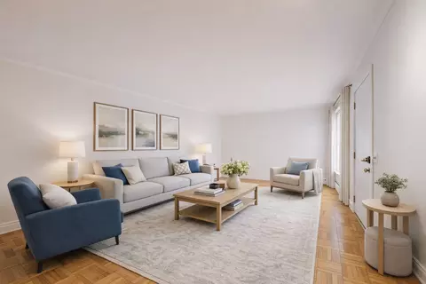 Living - 2201 Central St #1, Evanston, IL 60201 photo 2 of 4