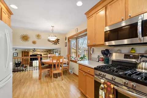 Kitchen - 15329 Oak Rd, Oak Forest, IL 60452 photo 2 of 2