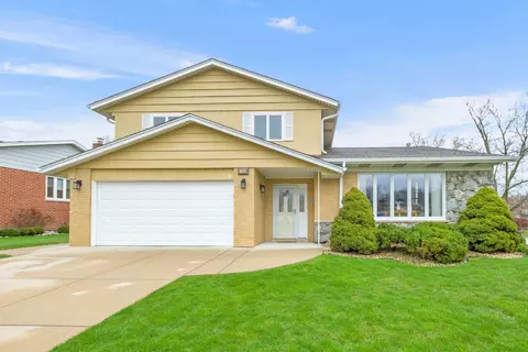 15329 Oak Rd, Oak Forest, IL 60452