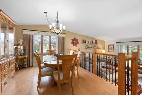 Dining - 15329 Oak Rd, Oak Forest, IL 60452 photo 1 of 3
