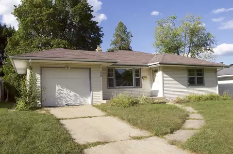3520 Thelma St, Rockford, IL 61108