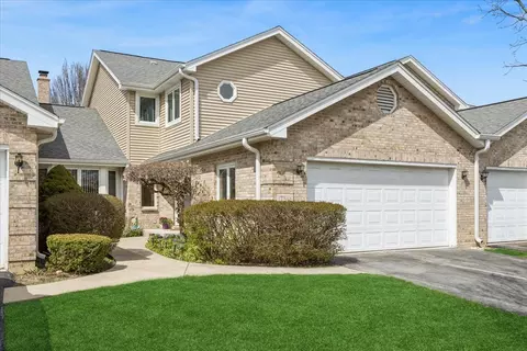 17346 Brook Crossing Ct, Orland Park, IL 60467