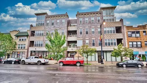 3113 W Lawrence Ave #A302, Chicago, IL 60625