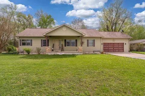 1358 Pershing Rd, West Frankfort, IL 62896