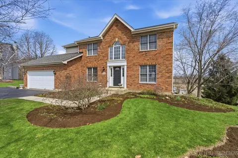 2984 Marshfield Ct, Elgin, IL 60124