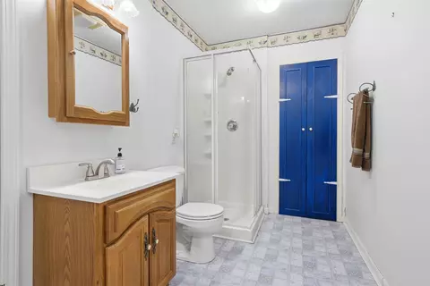 Bath - 503 Fairview St, Normal, IL 61761 photo 1 of 3