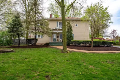 Exterior - 503 Fairview St, Normal, IL 61761 photo 5 of 7
