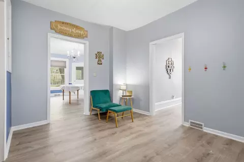 Entry Way - 503 Fairview St, Normal, IL 61761 photo 2 of 5